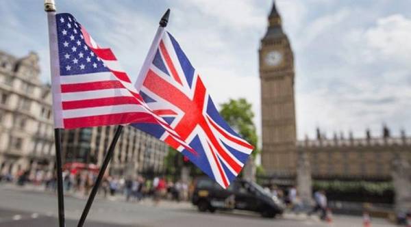 Βρετανός ΥΠΕΞ: Προσδοκία για συμφωνία ελεύθερου εμπορίου με τις ΗΠΑ