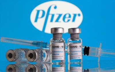 Pfizer: Στο 95,6% η αποτελεσματικότητα της τρίτης δόσης του εμβολίου