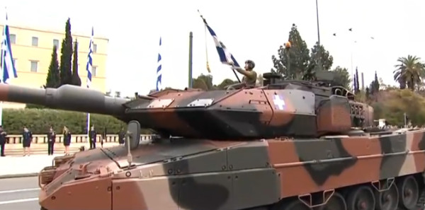 Δείτε videos από την στρατιωτική παρέλαση για την 25η Μαρτίου