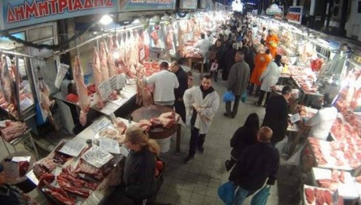 Πόσο θα σας κοστίσει φέτος το πασχαλινό τραπέζι