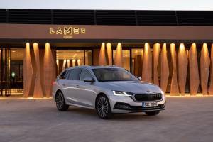 Νέα SKODA OCTAVIA: πιο ευρύχωρη, πιο συνδεδεμένη