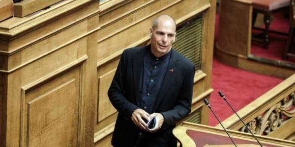 Βαρουφάκης εναντίον μείωσης του ΕΝΦΙΑ για τις μεγάλες περιουσίες