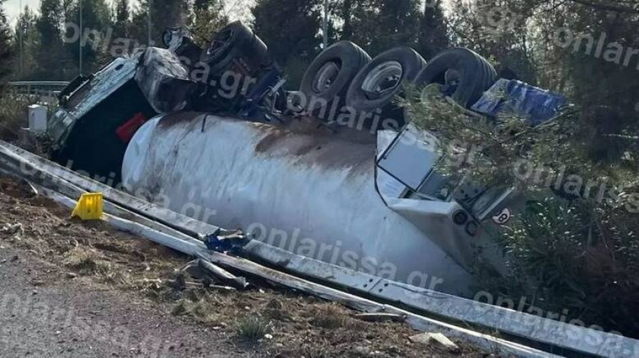 Ανοιχτή ξανά η Αθηνών-Θεσσαλονίκης μετά την ανατροπή του βυτιοφόρου