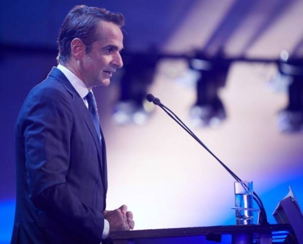 Μητσοτάκης: Η απαγόρευση του καπνίσματος τολμηρή πρωτοβουλία για Δημόσια Υγεία