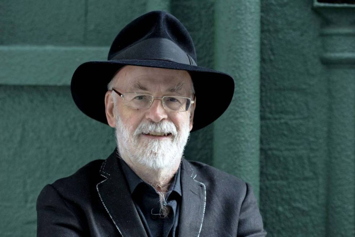 Όταν ο Terry Pratchett «συνομιλούσε» με τους σπουδαιότερους συγγραφείς