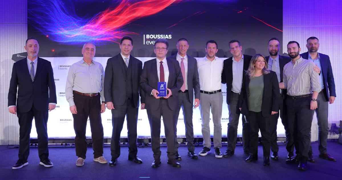 Πειραιώς: Αναδείχθηκε AI/Data Team of the Year και το 2026