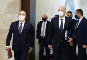 Στην Αθήνα ο Τσαβούσογλου για προετοιμασία της συνάντησης Μητσοτάκη-Ερντογάν
