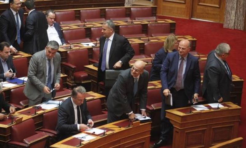 Στην Ολομέλεια η νέα ρύθμιση για τις offshore-Αποχώρησε η ΝΔ