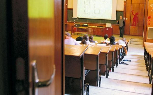 " Χωρίς έξτρα χρηματοδότηση, τα ΑΕΙ δεν θα λειτουργήσουν το 2015"
