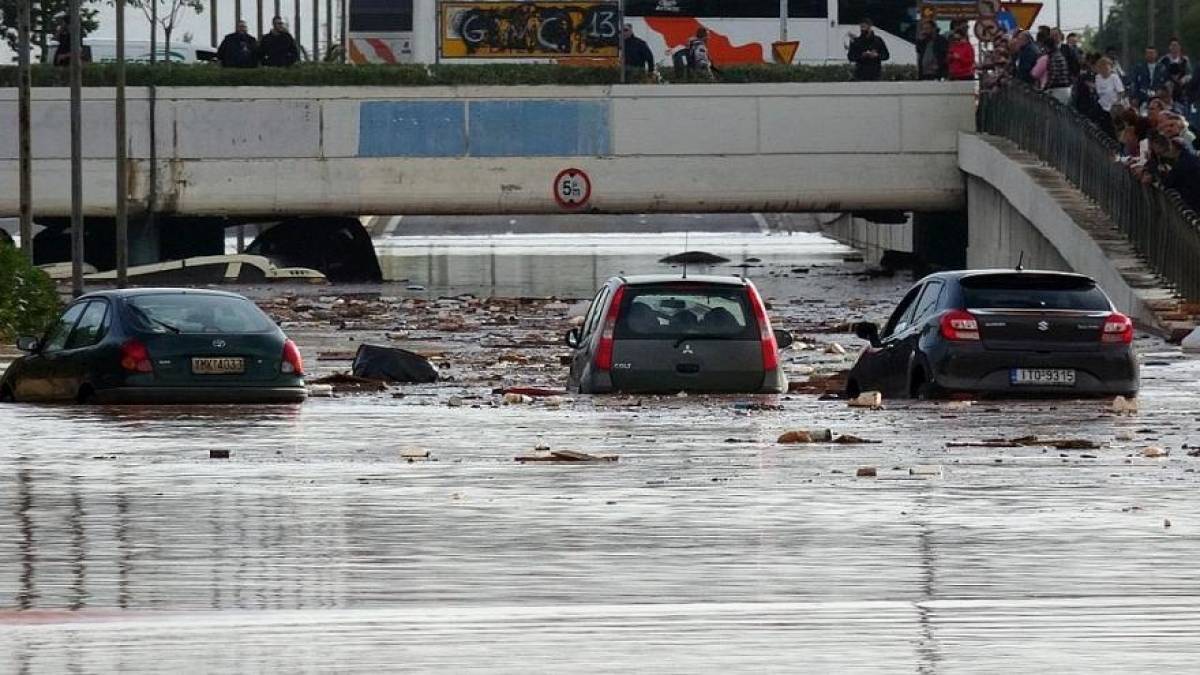 Ποινικές διώξεις για τη φονική πλημμύρα στη Μάνδρα