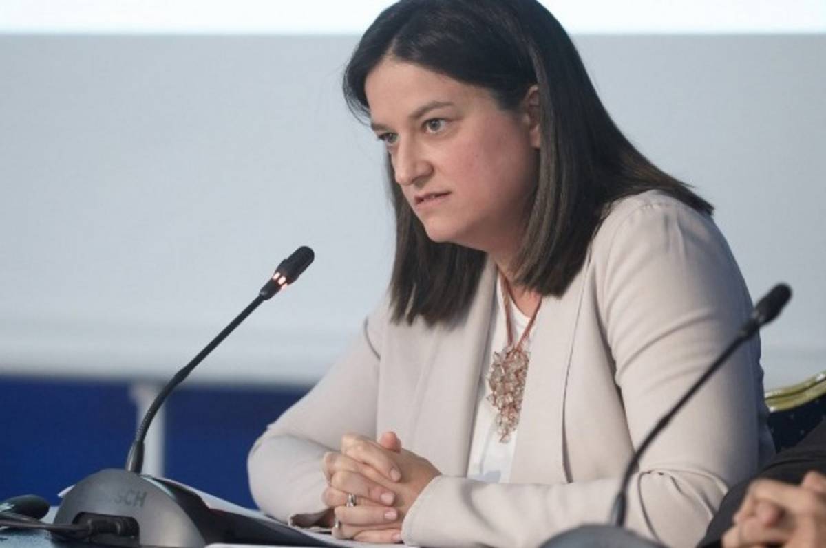 Κεραμέως: Επιστρέφει η βάση του δέκα στις πανελλαδικές εξετάσεις