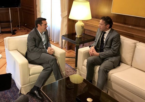 Τσίπρας-Ντάισελμπλουμ: Αμοιβαίες... φιλοφρονήσεις και δεσμεύσεις για τρέξιμο της αξιολόγησης