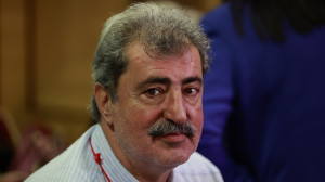 Πολάκης: Διαψεύδει κόντρα με Κασσελάκη, αλλά διαφωνεί με τα εξοπλιστικά