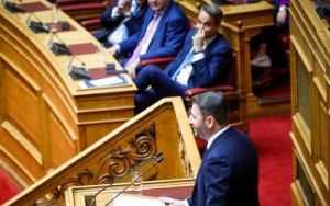 Οι απαντήσεις Μητσοτάκη σε Φάμελλο και Ανδρουλάκη