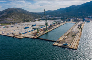 Ναυπηγεία Σκαραμαγκά: Μεταβίβαση ακινήτου της ΕΤΑΔ στον Γ. Προκοπίου