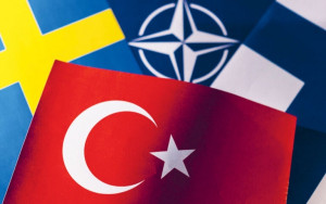 Άγκυρα: Σουηδία-Φινλανδία «να εκπληρώσουν τις δεσμεύσεις τους» για το ΝΑΤΟ