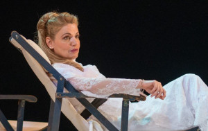 Παναγιώτα Βλαντή: «Θέλω να σπάω τις ”ταμπέλες” με τους ρόλους μου» (vid)