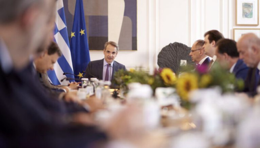 Η αλήθεια για το νομοσχέδιο για την προστασία από τους servicers