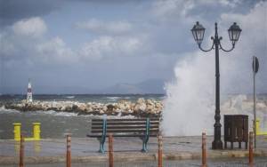 Μετ'εμποδίων οι ακτοπλοϊκές συγκοινωνίες