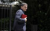 Προαπαιτούμενα: Σε εξέλιξη η νέα συνάντηση οικονομικού επιτελείου-δανειστών