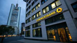 Ζημιές ανακοίνωσε για το β’ τρίμηνο η Commerzbank