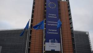 Κομισιόν: Εγκρίθηκε στήριξη για 13 νέα έργα στην Ελλάδα