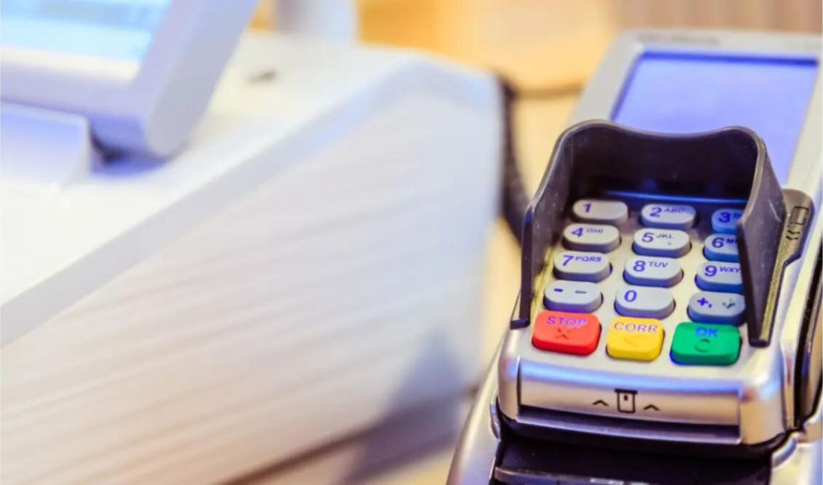 «Βαριά» πρόστιμα για τους παρόχους POS, ταμειακών και υπερήμερες επιχειρήσεις