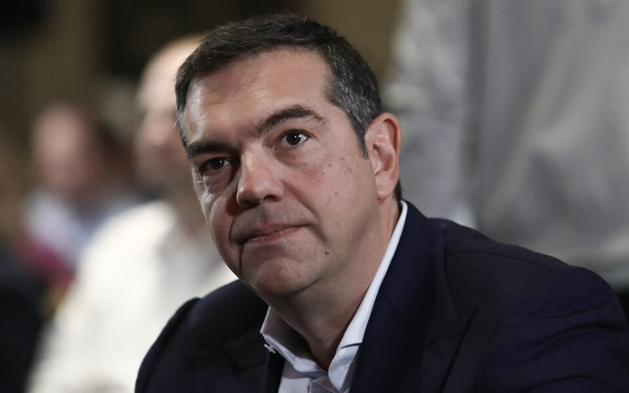 Τσίπρας για Μαρκόπουλο: Ξεριζώθηκε ένα κομμάτι από τις ρίζες μας