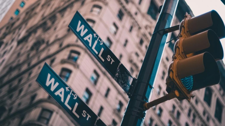 Wall Street: Σε νέα υψηλά Nasdaq και S&amp;P 500 – «Εκτινάσσεται» η Intel χάρη στη Nvidia