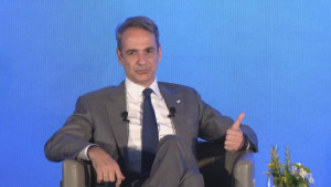 Μητσοτάκης στους FT: Διπλωματική λύση στη Μέση Ανατολή και «σύνθημα» για τρίτη κυβερνητική θητεία