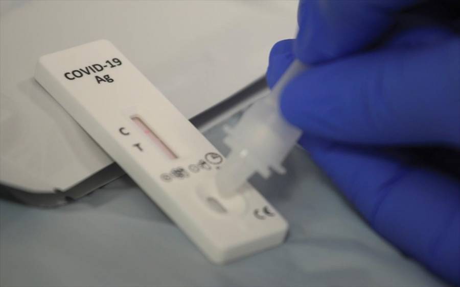 Προβληματισμένοι οι φαρμακοποιοί για τα self tests–Εξηγήσεις για τα €15