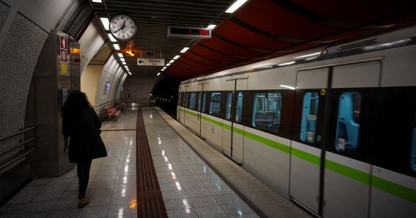 Μετρό και Τραμ: Με πρόγραμμα Κυριακής τη Δευτέρα (2/5)