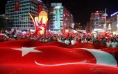 Τουρκία: 300 συλλήψεις στρατιωτικών διέταξαν εισαγγελείς
