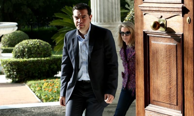 Τσίπρας από Κύπρο: Αναγκαία εξέλιξη η αντικατάσταση της τρόικας