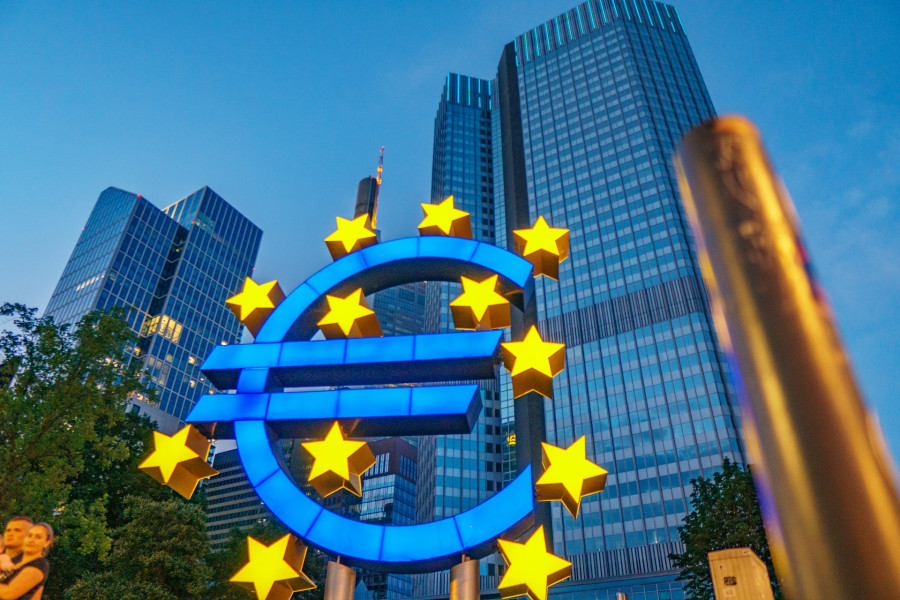 Ανθεκτική η Ευρωζώνη: Ανάπτυξη 0,4% το β’ τρίμηνο παρά τις πιέσεις από τη Μέση Ανατολή