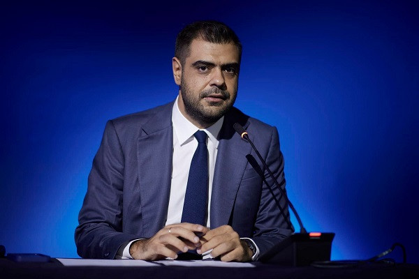 Μαρινάκης: Δεν θέλουμε να βάλουμε απέναντί μας καμία επαγγελματική ομάδα