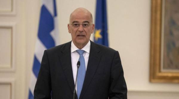 Στην Αλγερία ο Νίκος Δένδιας