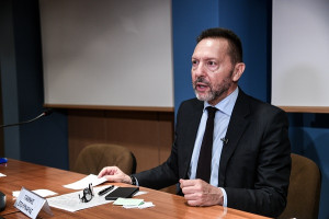 Ο Στουρνάρας δεν «βλέπει» άλλες αυξήσεις επιτοκίων μετά το Σεπτέμβριο