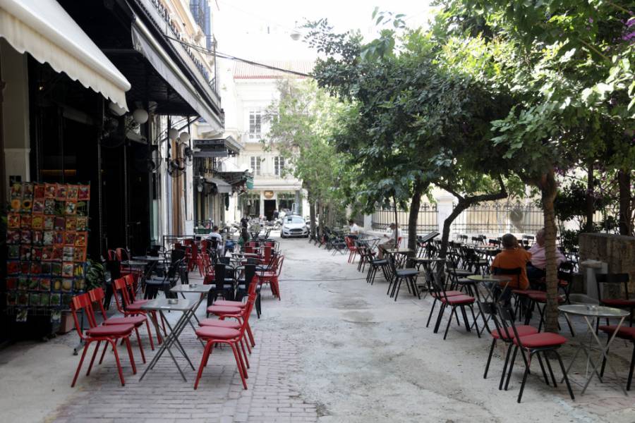 ΙΕΛΚΑ: Η κανονικότητα «φρενάρει» τον τζίρο λιανεμπορίου και εστίασης