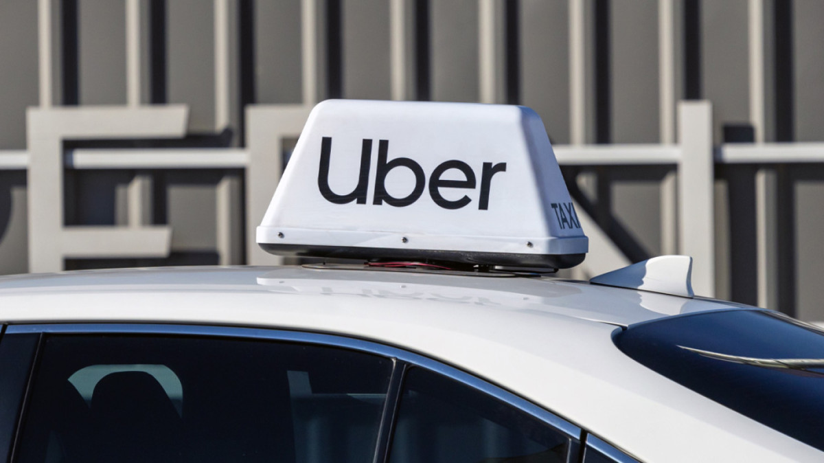 Βρετανία: Δικαστική νίκη της Uber απέναντι σε αγωγές 340 εκατ. λιρών από οδηγούς ταξί