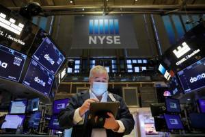 Επιστροφή στα κέρδη για τη Wall Street