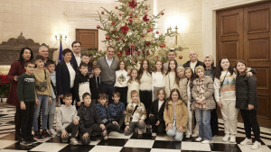 Μαθητές μειονοτικού σχολείου από την Ξάνθη υποδέχτηκε ο πρωθυπουργός