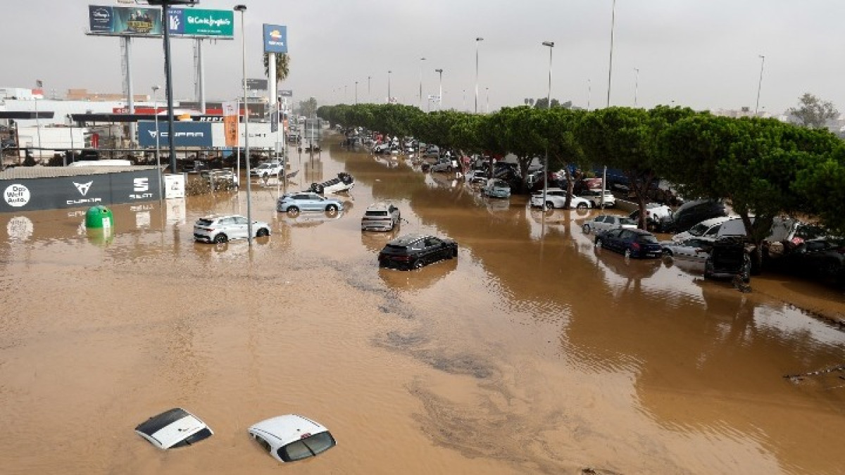 Ισπανία- Βαλένθια: Άδειες παραμονής σε 25.000 μετανάστες λόγω των πλημμυρών