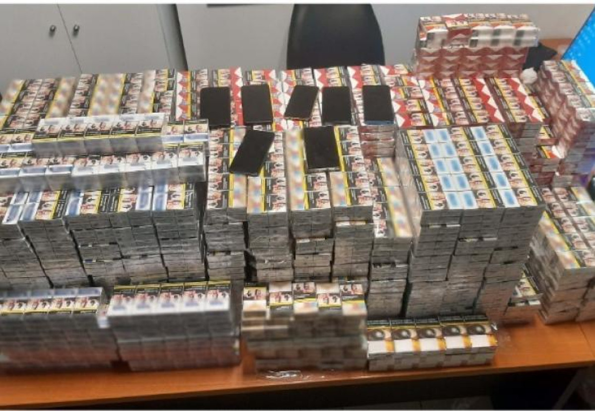 Συνελήφθη 49χρονος στο Ίλιον με 12.448 λαθραία καπνικά προϊόντα