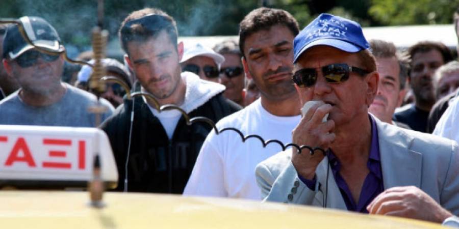 Ο Θύμιος κάνει τα ταξί εκλογικά κέντρα του Τσίπρα και της Νοτοπούλου (και του Σπίρτζη)