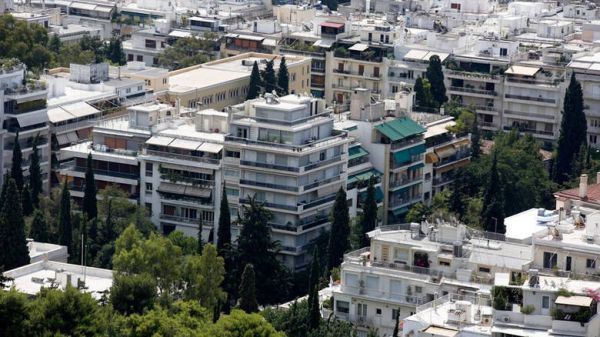 Αναβολή στην ανακοίνωση των νέων αντικειμενικών θέλει η κυβέρνηση