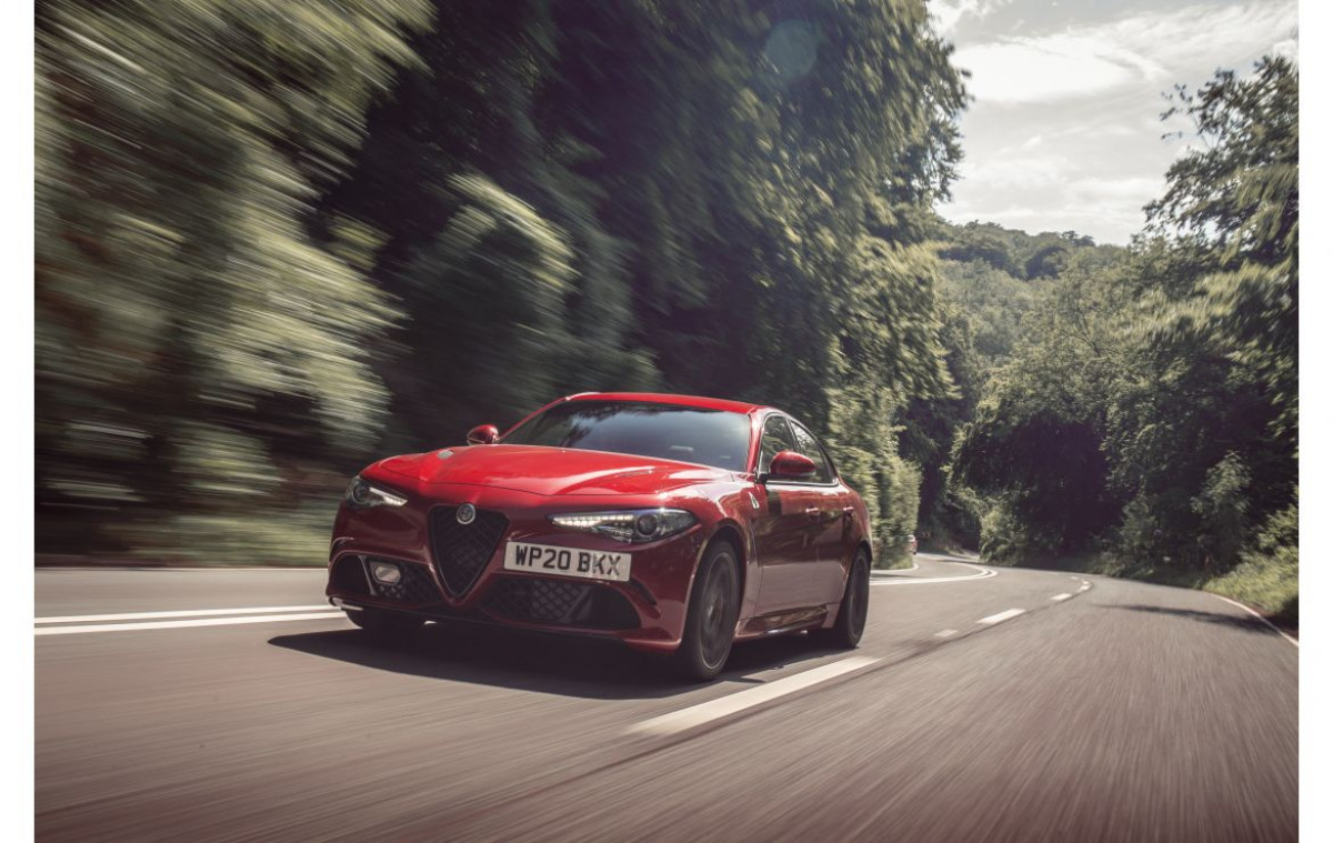 Alfa Romeo Giulia Quadrifoglio: «Κλασσική Αξία»