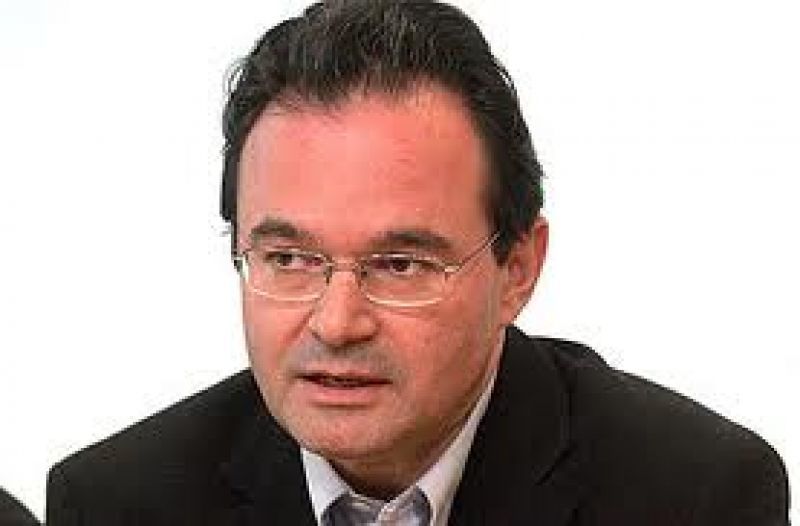 Παπακωνσταντίνου προς τράπεζες: Ανοίξτε τις στρόφιγγες