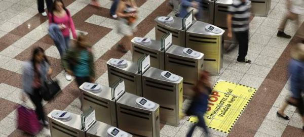 Τέλος το χάρτινο εισιτήριο από την Πέμπτη-Πότε κλείνουν οι πύλες