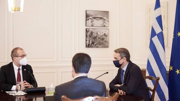 Μητσοτάκης: Χρησιμοποιούμε όλα τα εργαλεία για την αύξηση των εμβολιασμών